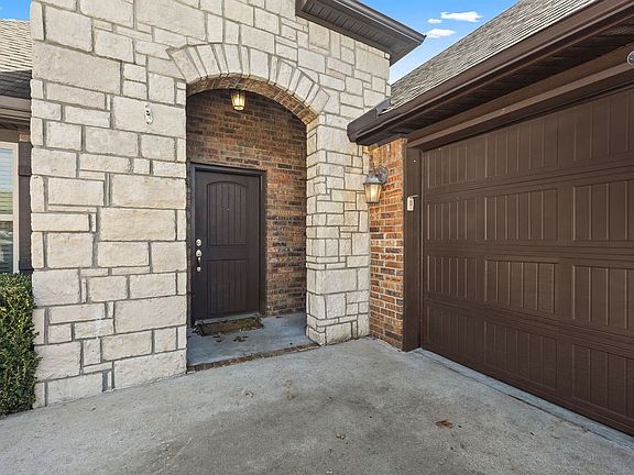 4th image of 5703 SW Gunstock Rd