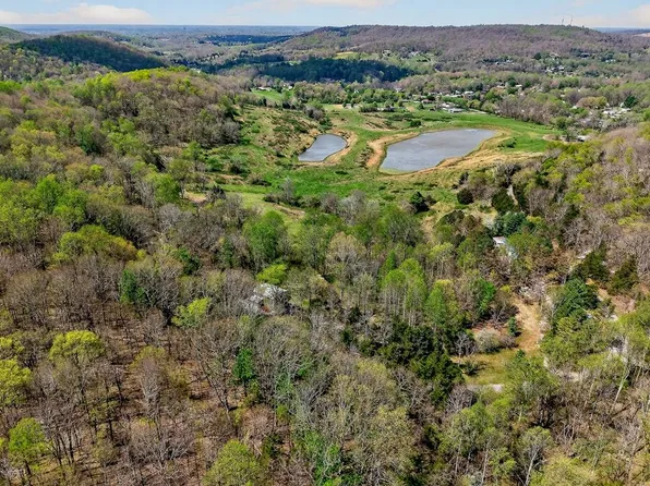 5177 SE Watson Rd, Cookeville, TN 38506