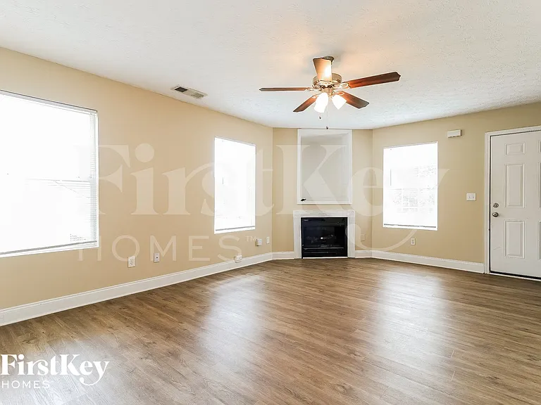 124 Swafford Dr — Photo 7
