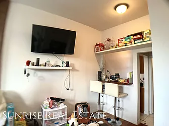 Rented by Sunrise Real Estate
