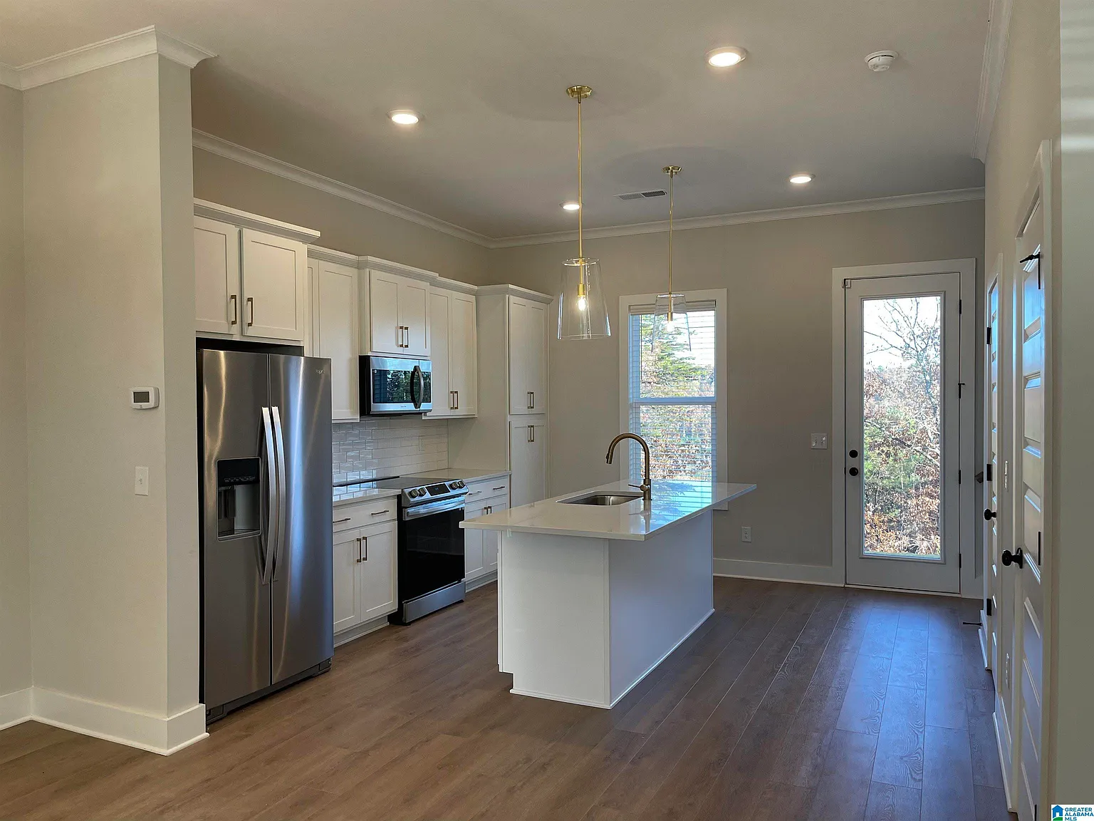 2 bed, 2.5 bath, 1435 sqft, $2,200 — Photo 4