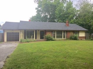 765 E Jere Whitson Rd, Cookeville, TN 38501