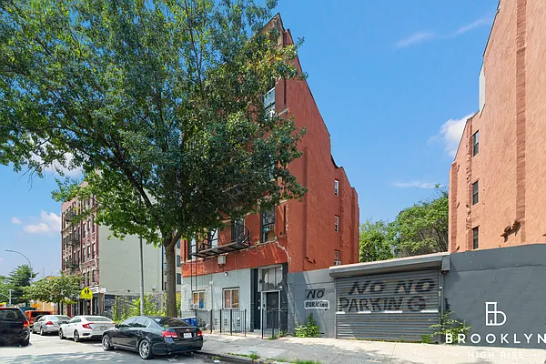 Rented by Brooklyn High Rise LLC | media 10