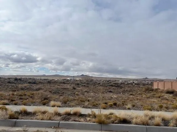 7827 Aguila St NW, Albuquerque, NM 87120