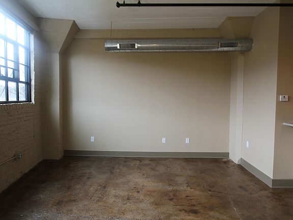 5th image of 806 Wasena Ave SW APT 211