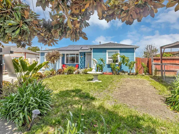 16 Foster Ct, Oakland, CA 94603