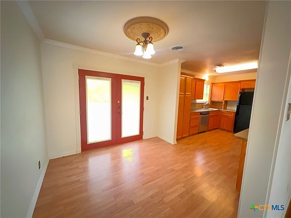 3rd image of 1306 Duval Dr