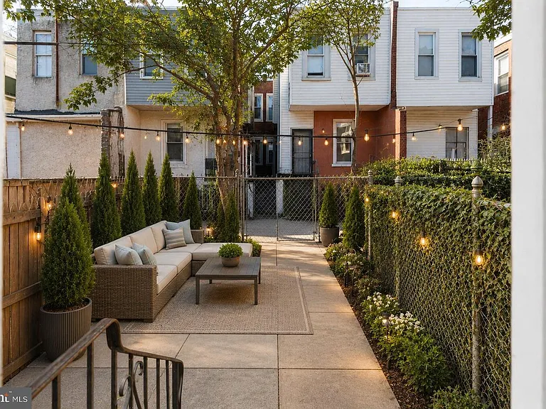 116 N Salford St — Photo 16