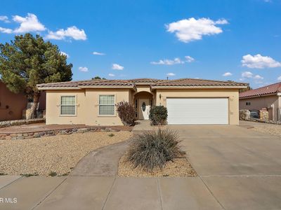 6037 Lourdes Rd, Sunland Park, NM, 88008