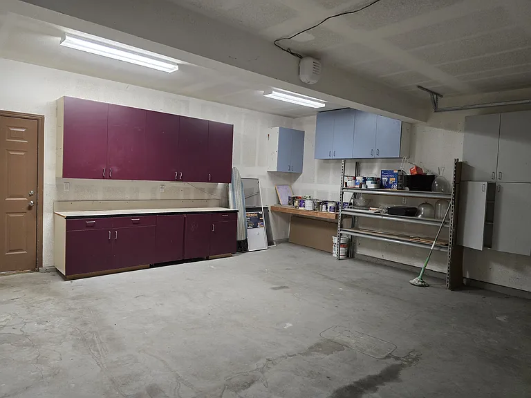 626 W La Canada Ave — Photo 21