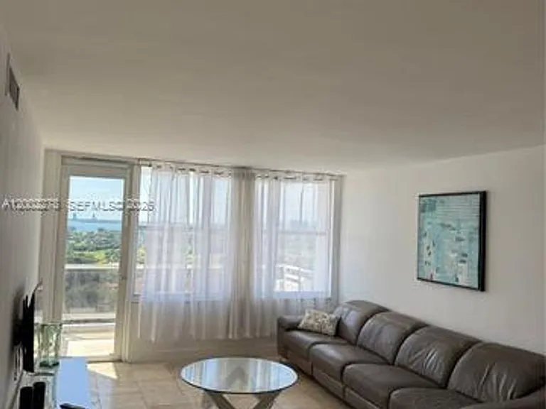5700 Collins Ave #15H — Photo 19