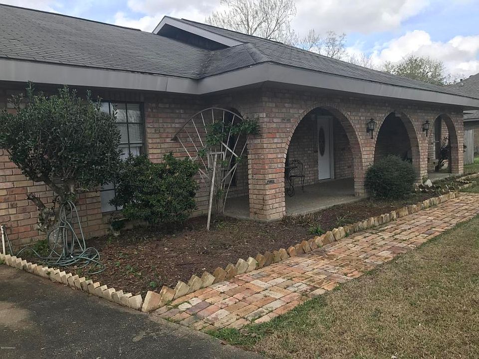 1st image of 3903 Avenue Bonne Terre