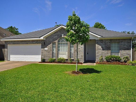2nd image of 807 Hartman Dr