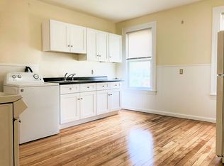 3 Howe St APT 1, Worcester, MA 01609