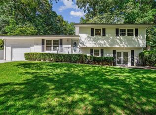 2621 Pass Cir, Gainesville, GA 30506