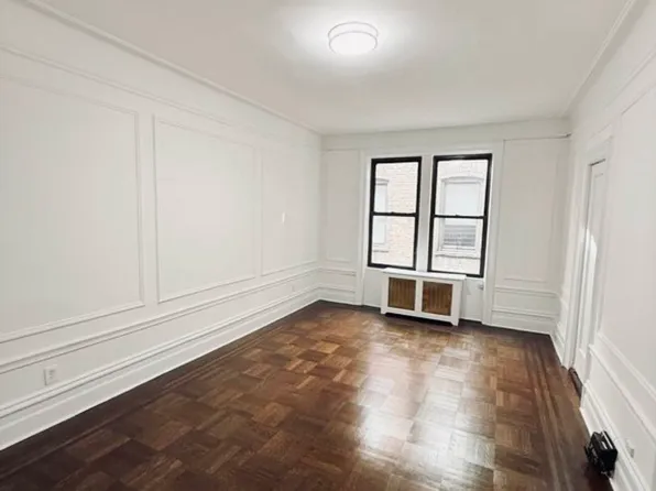 892 Amsterdam Avenue image 1 of 5