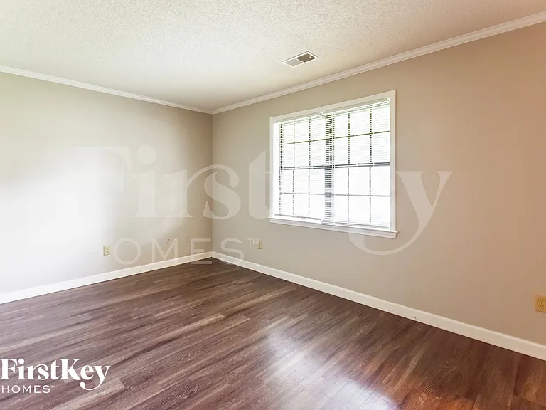 4110 Friendship Ln — Photo 10