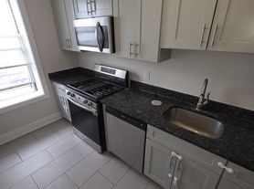 17 Van Reypen, Newly Renovated