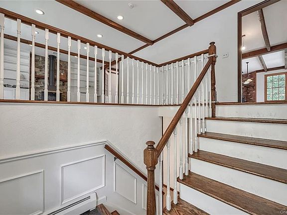 5th image of 19 Briarwood Ave