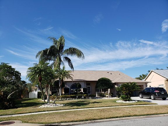 2nd image of 1968 Tiptree Cir