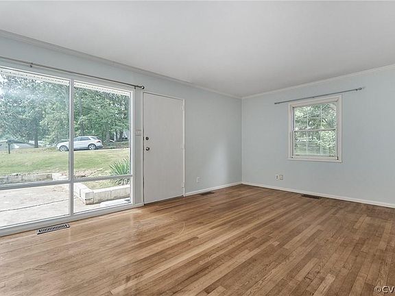 3rd image of 8262 Ben Nevis Dr