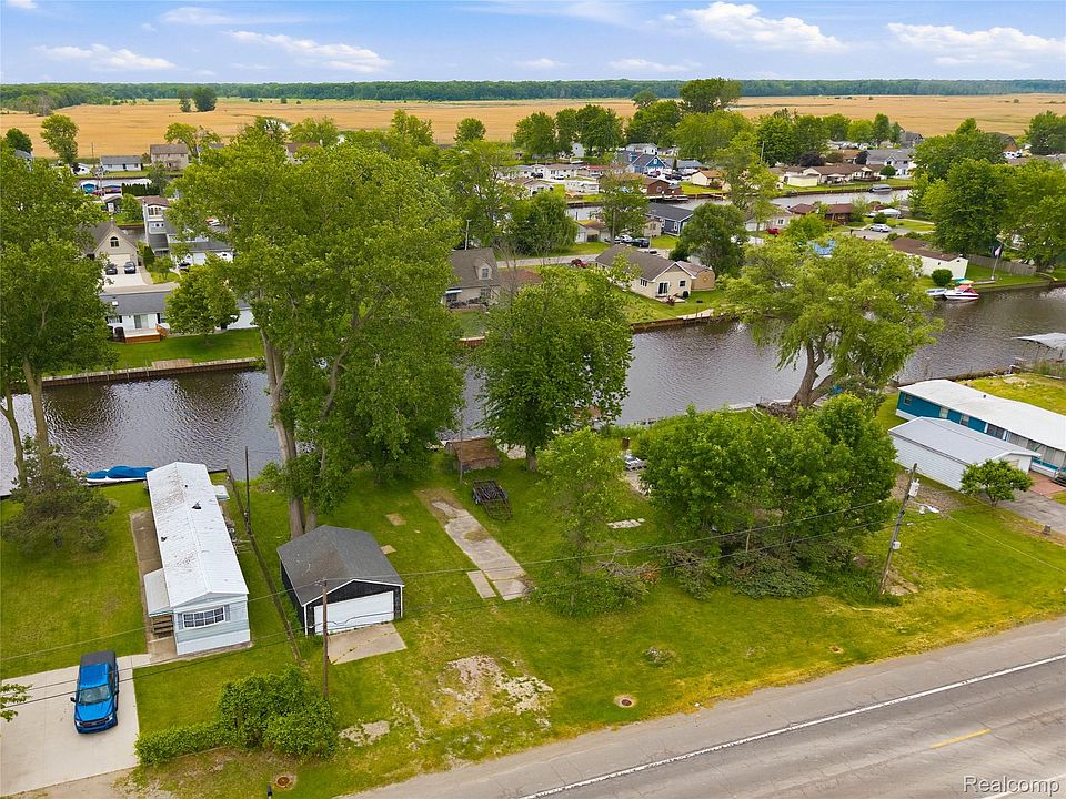 1st image of 7448 Dyke Rd