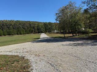 14565 E Black Oak Rd, Fayetteville, AR 72701
