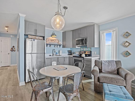 3rd image of 2182 New River Inlet Road #372