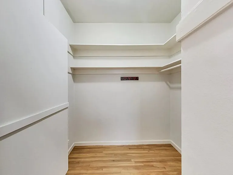 2485 Chestnut St #205 — Photo 8