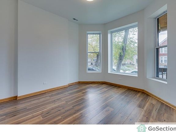 4th image of 6429 S Saint Lawrence Ave #2