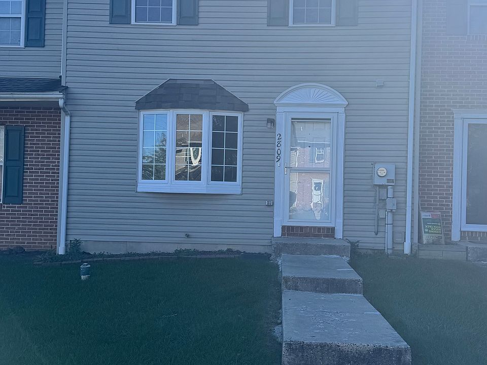 1st image of 2809 Knoll Way