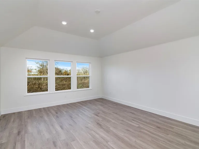 2722 Eastridge Blvd — Photo 16