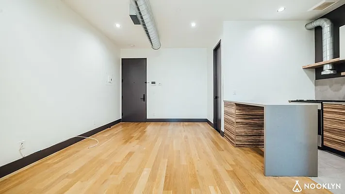 Rented by Nooklyn NYC LLC | media 8