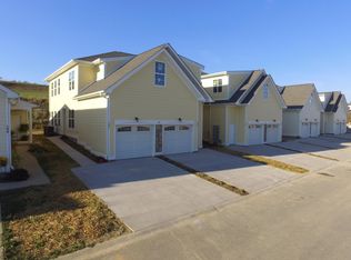 68 Windgate Cir #104, Fishersville, VA 22939