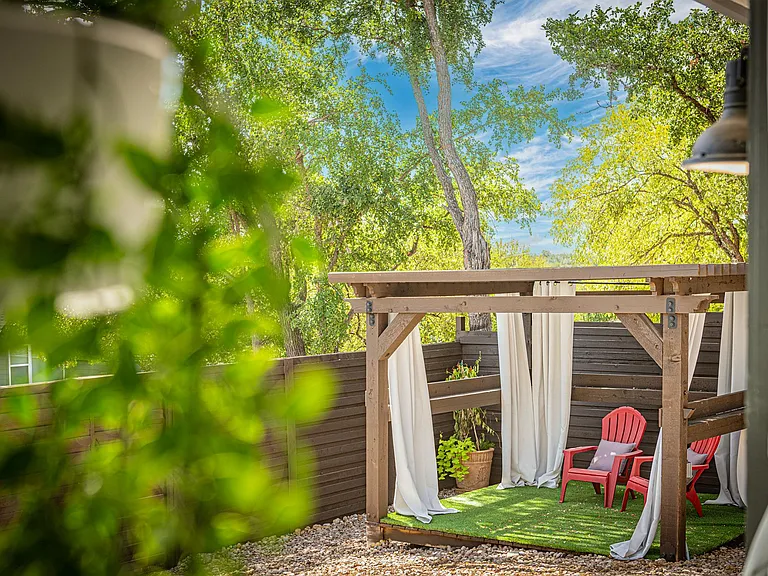 3907 Chase Cir — Photo 35