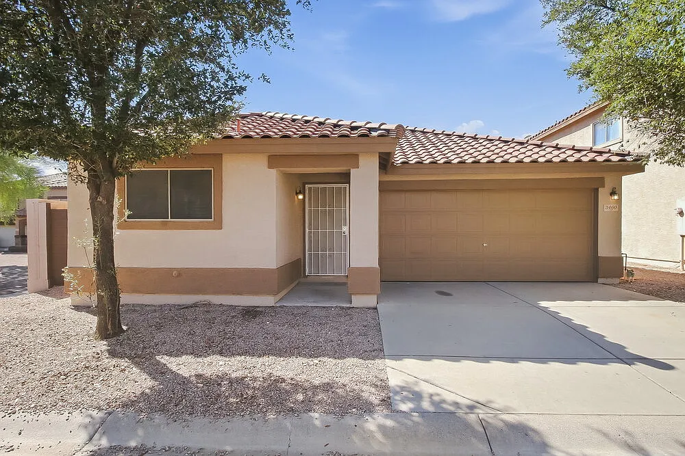 3 bed, 2.0 bath, 1188 sqft, $1,815 — Photo 1