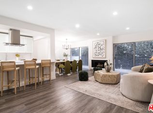 949 N Kings Rd APT 110, West Hollywood, CA 90069