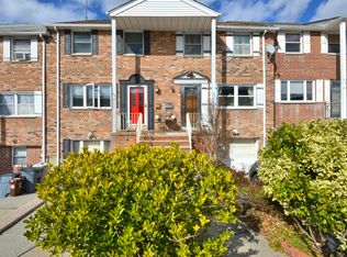239-45 65th Ave, Little Neck, NY 11362