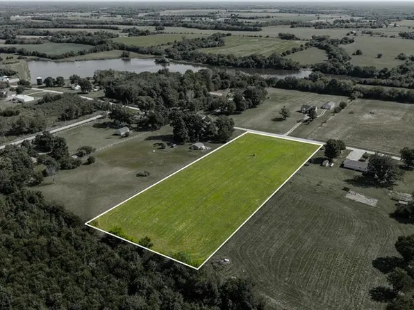 S Little Rd, Garden City, MO 64747