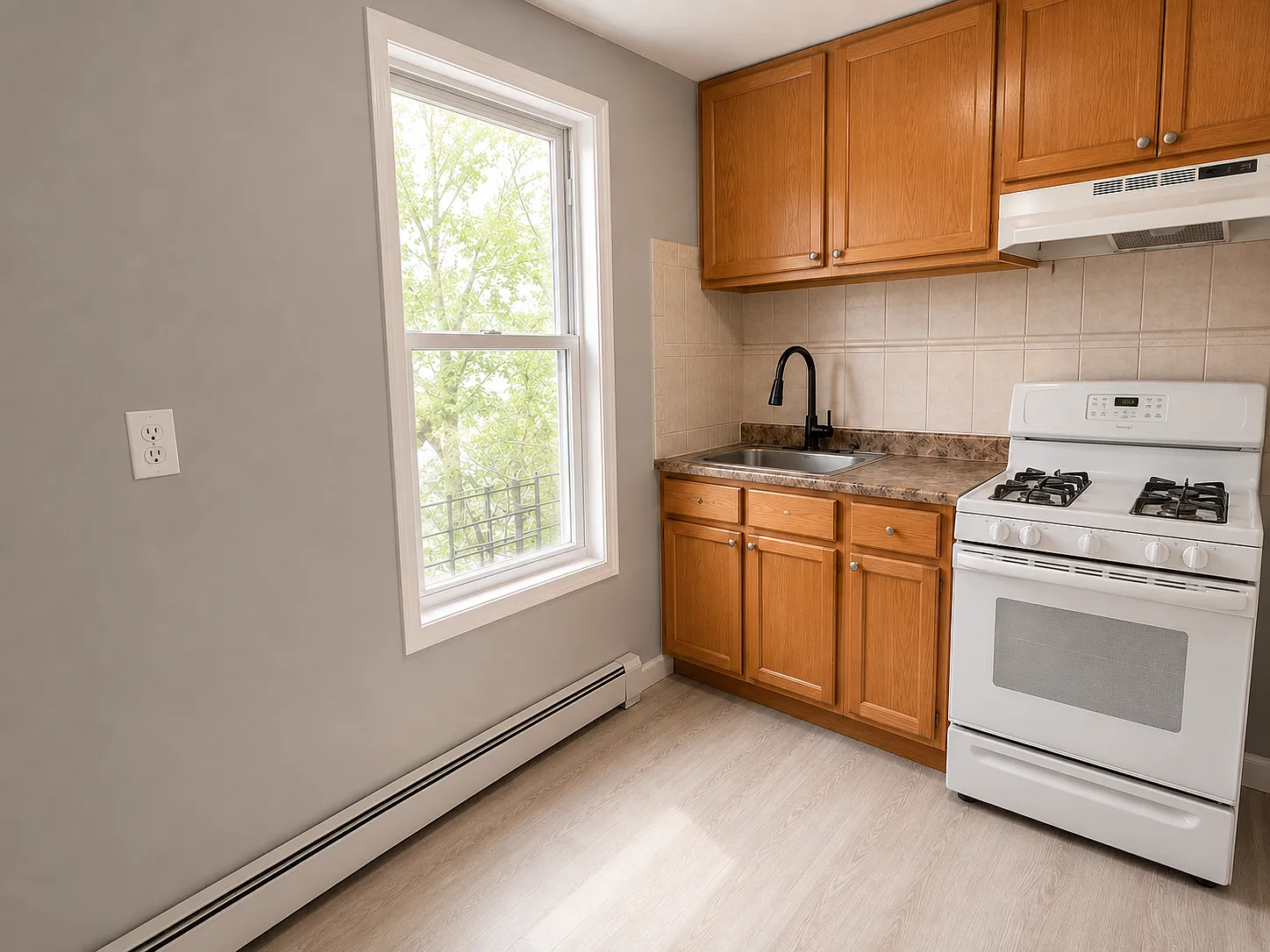 1 bed, 600 sqft, $1,600 — Photo 2
