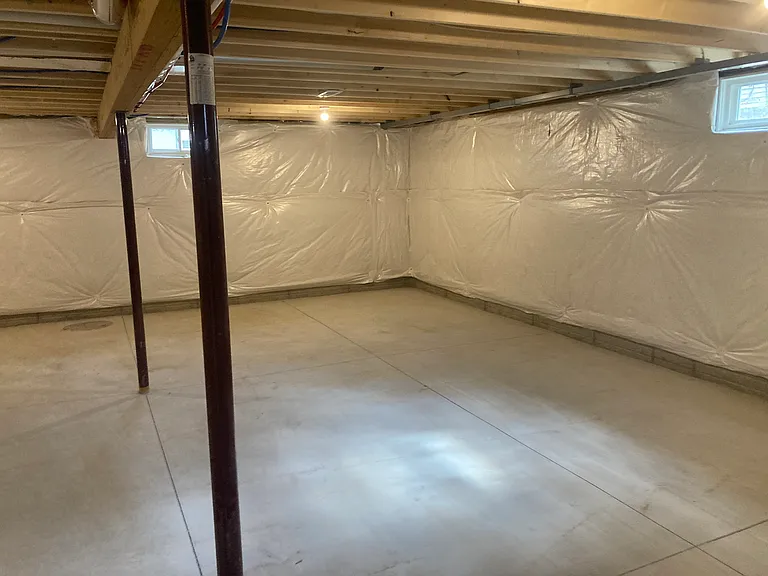 2327 S Oak Knoll Dr — Photo 2