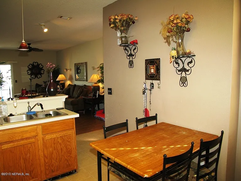 313 Scrub Jay St — Photo 11