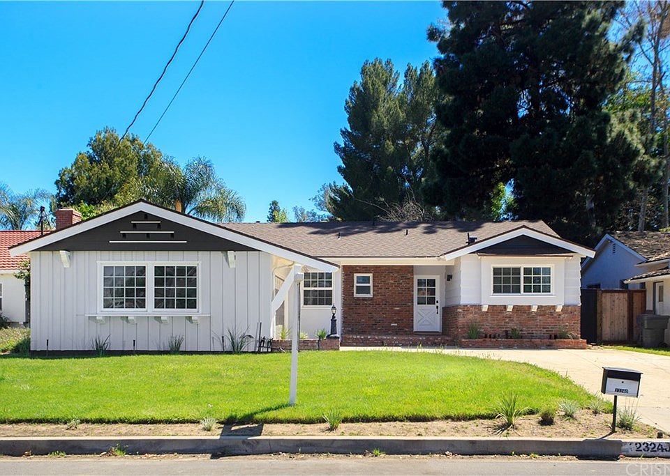 1st image of 23240 Mariano St