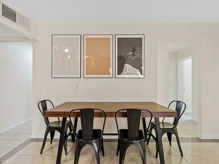 3120 W Bloomfield Rd — Photo 6