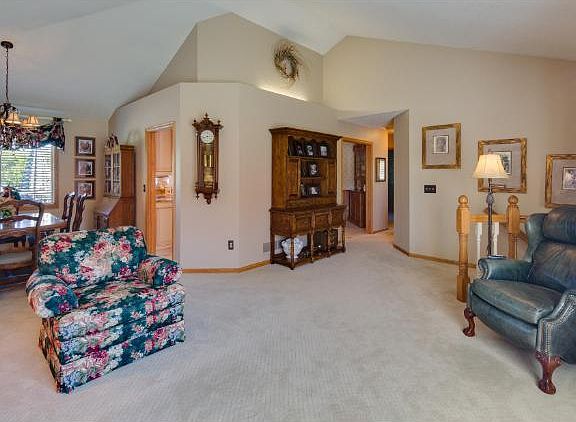 3rd image of 4910 Quantico Ln N
