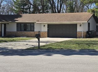 205 N Dale Ave, McHenry, IL 60050