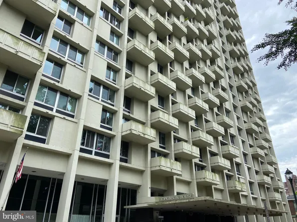 604 S Washington Sq APT 1017, Philadelphia, PA 19106