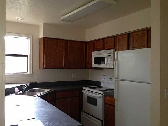 4th image of 3026 Antique Oaks Cir APT 144