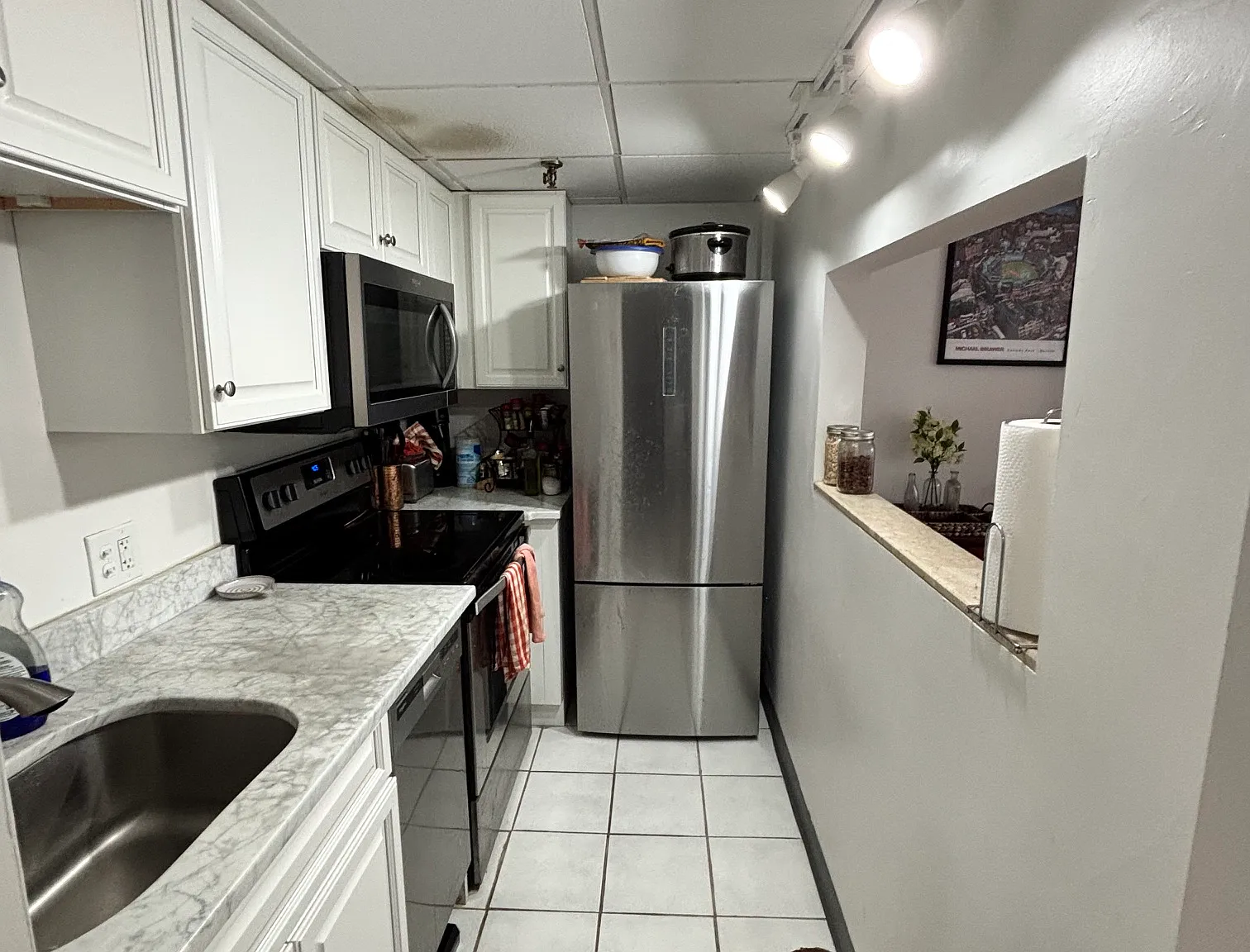 Studio, 583 sqft, $2,800 — Photo 2