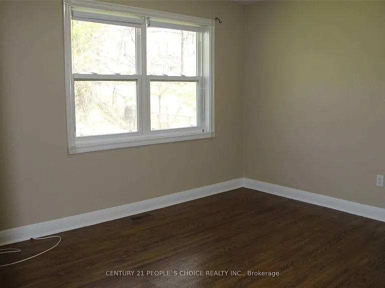 39 Meadowland Dr — Photo 9